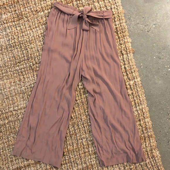 Aritzia Pants - Aritzia Wilfred Faun Pants - Color Nutmeg